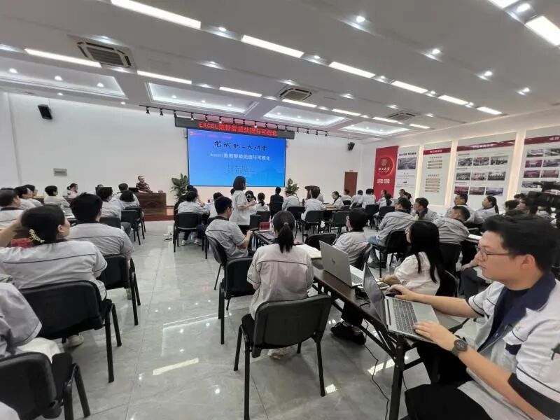 想学AI但不知从何下手？常州政府办AI夜校，30分钟到课堂-第1张图片-开云app在线下载-开云体云app官网入口下载-V3.6.9