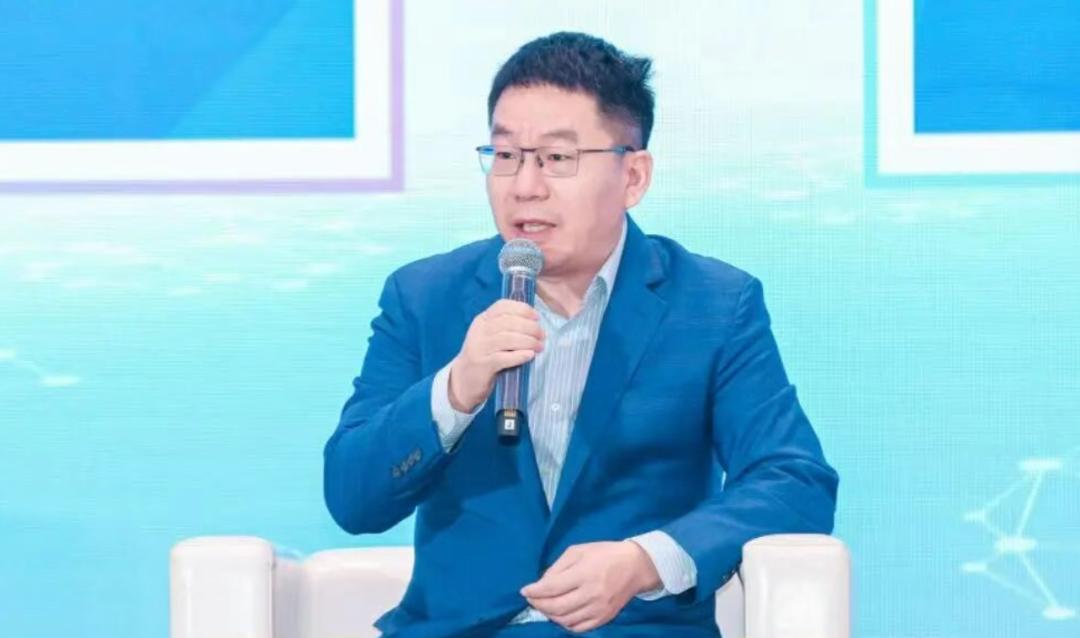 DeepSeek梁文锋身家360亿美元超OpenAI，大模型富豪崛起-第3张图片-开云app在线下载-开云体云app官网入口下载-V3.6.9